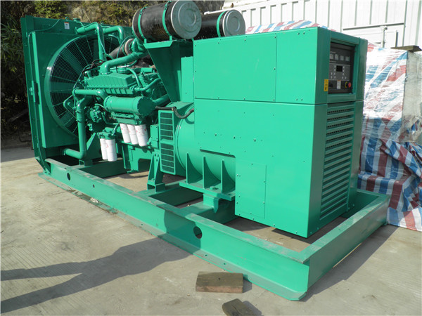 长武出租发电机 发电机组厂家：柴油发电机组的控制屏的作用是什么？