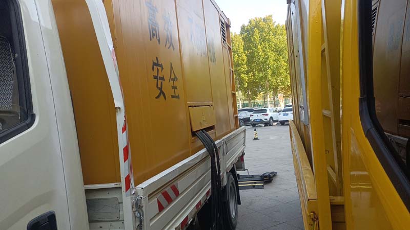 长武如何判断柴油发电机组和UPS电源的切换时间是否符合要求？